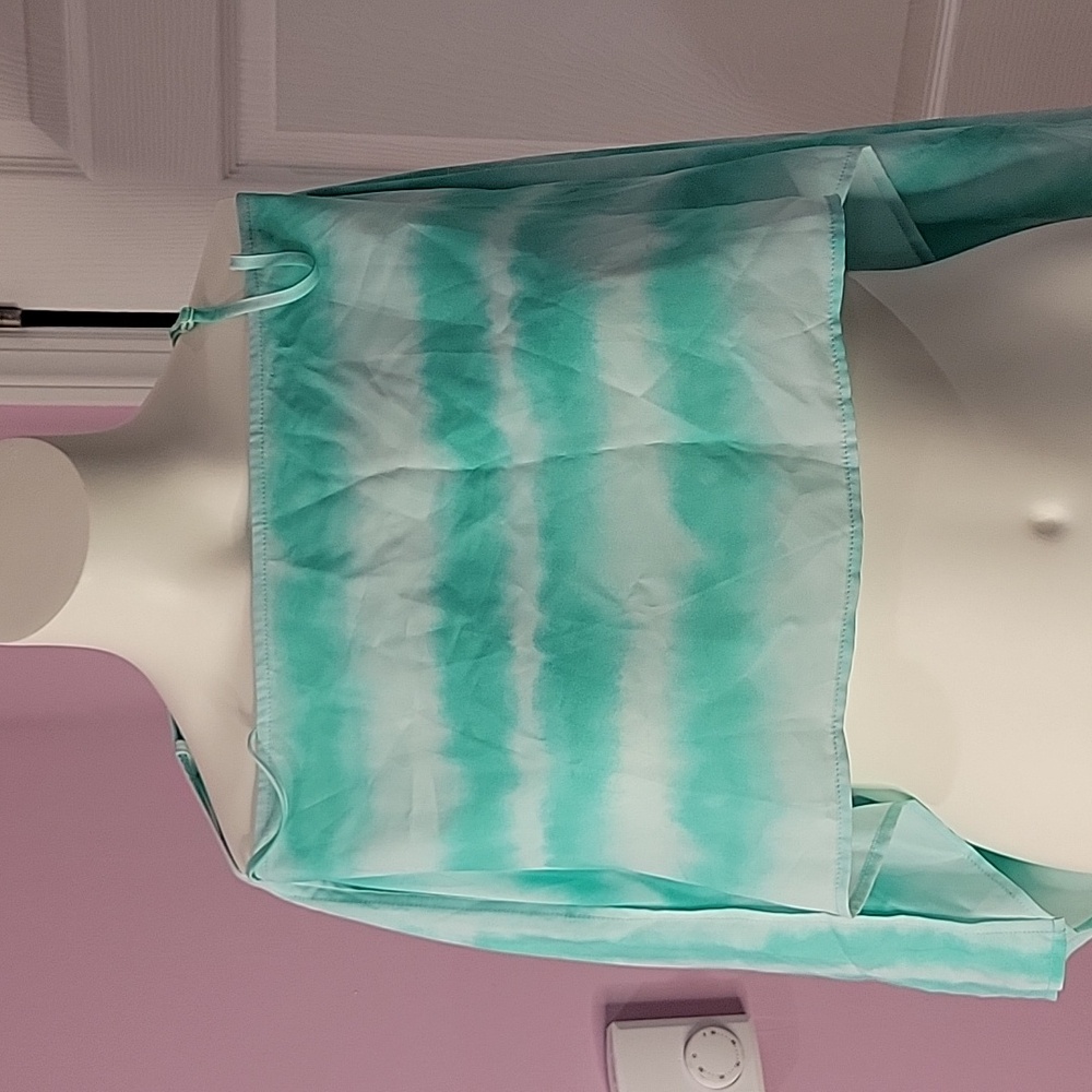 Design Lab Mint Flowy Crop